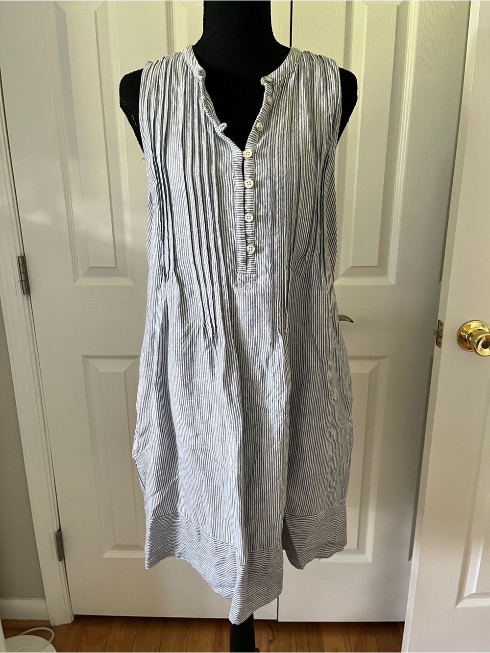 Faherty 100% Linen Blue & White Stripe Sleeveless Shift Dress | Sz S EUC